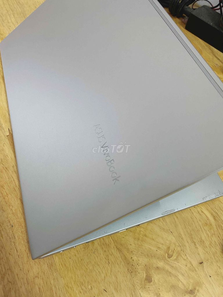 Asus Vivobook i5 11th 512GB SSD 8G RAM 14FHD