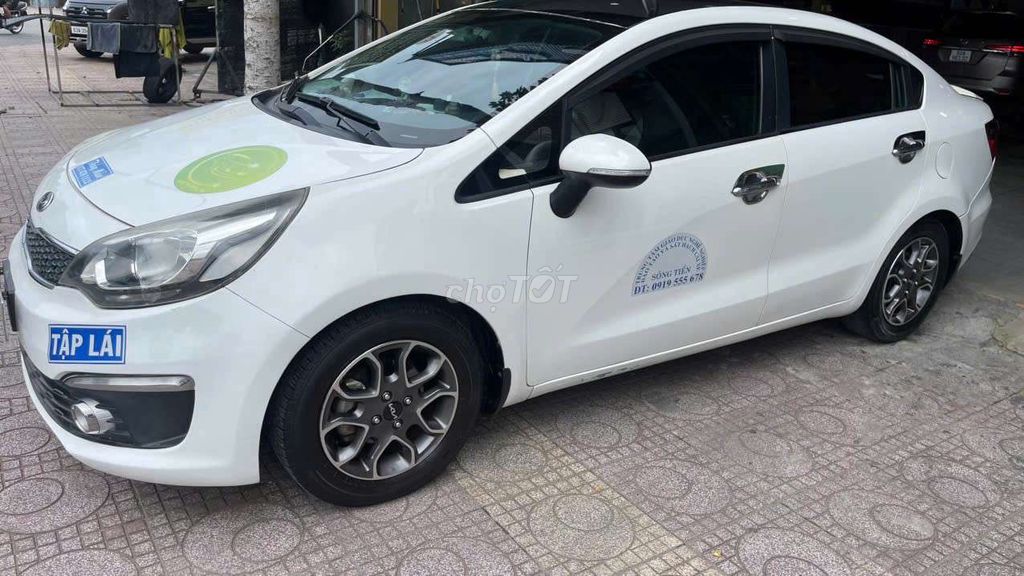 2016 1.4 AT Tập Lái Sedan - 260000 km. Mua bán Ô tô tại Thành phố Mỹ Tho Tiền Giang được đăng bởi Anh Mẫn hình 5