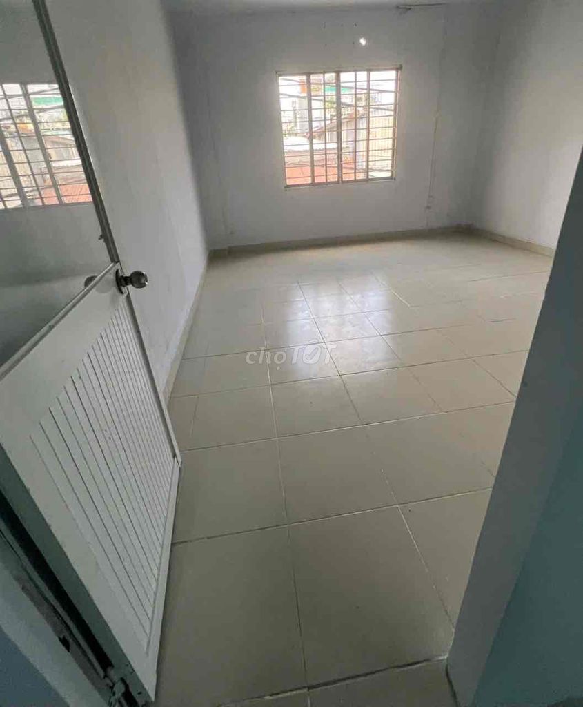 Nhà Thuê Mới - Vườn Lài - Tân Phú , trệt 1 lầu - 2pn 2wc. Cho thuê nhà ở tại Quận Tân Phú Tp Hồ Chí Minh được đăng bởi Bình House hình 2