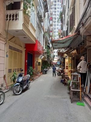Nhà phố 35 m² · 5 PN · Phố Phan Văn Trường