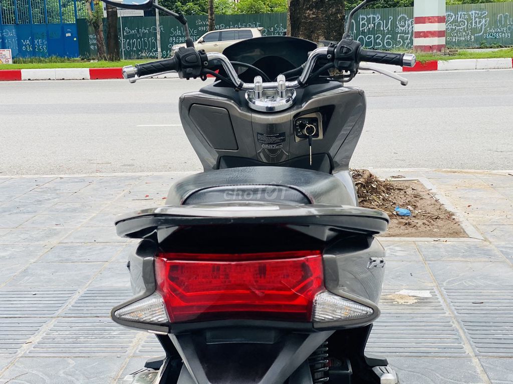 HONDA PCX 125 XÁM CHÍNH CHỦ ĐK 2019. Mua bán Xe máy tại Quận Nam Từ Liêm Hà Nội được đăng bởi TÙNG LÂM hình 6