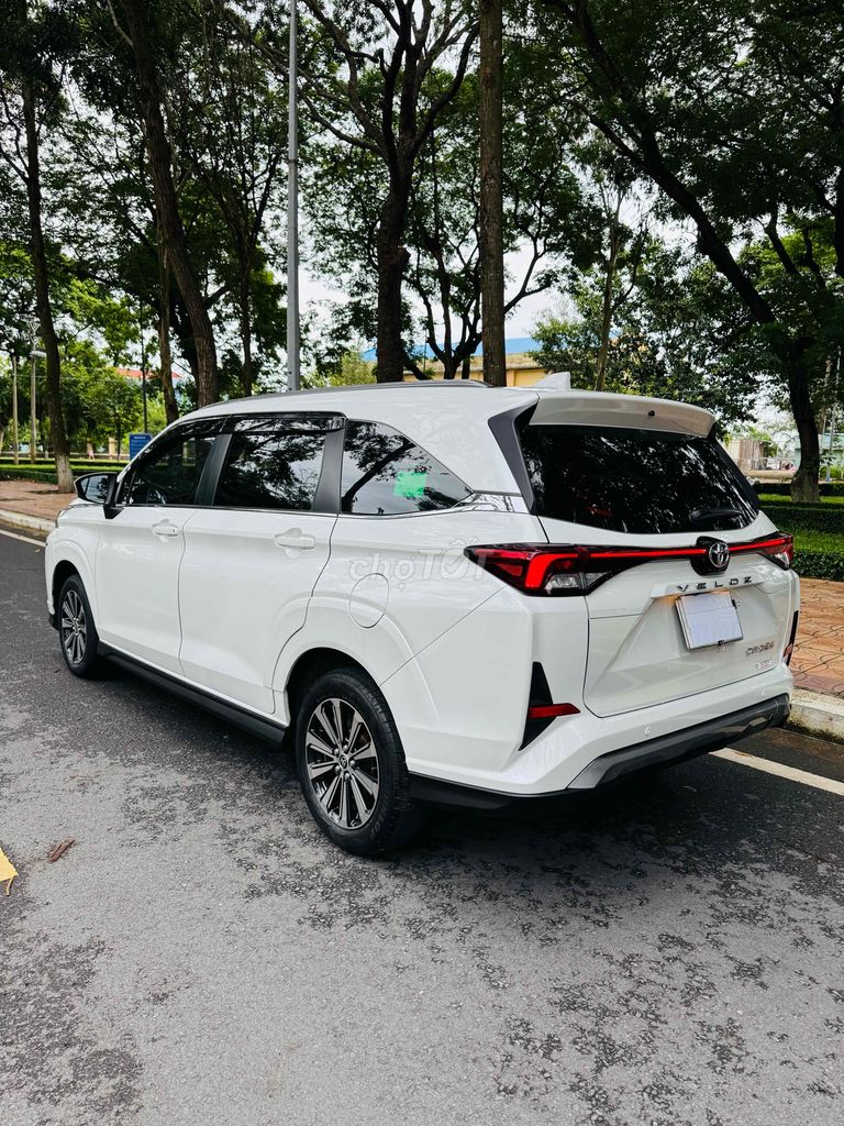 Toyota Veloz Cross 2022 CVT - (Xe Gia Đình 100%). Mua bán Ô tô tại Quận Ninh Kiều Cần Thơ được đăng bởi Lê Minh Trí hình 5