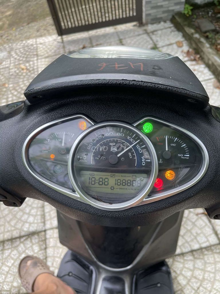 Piaggio mendley 125 động cơ iget thắng abs. Mua bán Xe máy tại Quận Thanh Khê Đà Nẵng được đăng bởi Tuấn hình 6