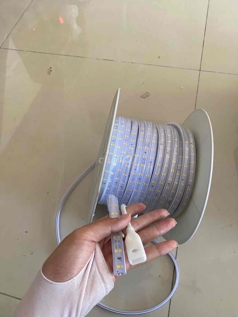 Đèn LED dây Vàng 50m. Mua bán Đèn tại Quận Ngũ Hành Sơn Đà Nẵng được đăng bởi Nhung Em hình 1