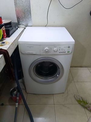 Máy giặt Electrolux cửa ngang 7kg cần thanh lý