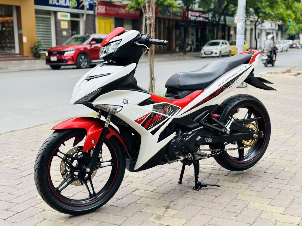 Возбудитель Yamaha 150 2020, белый, красный