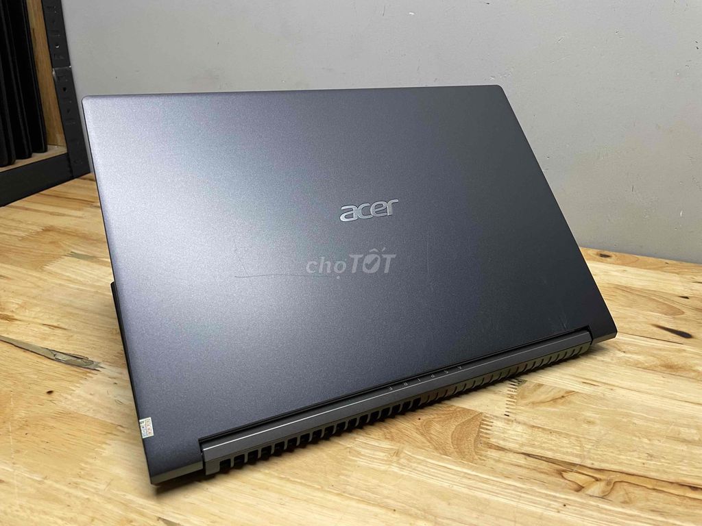 Acer Aspire 7 Gaming, đời cao máy đẹp, giá có fix