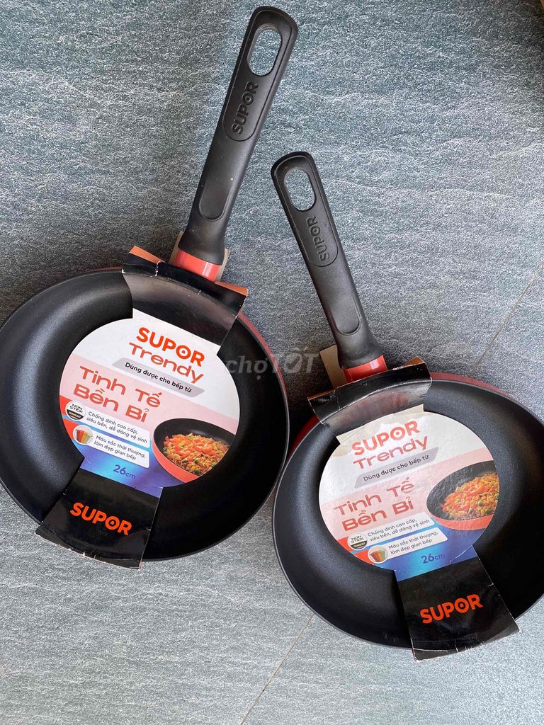Chảo chống dính Supor Trendy 26cm Đỏ bếp từ. Mua bán Dụng cụ nhà bếp tại Quận Gò Vấp Tp Hồ Chí Minh được đăng bởi An khang hình 1
