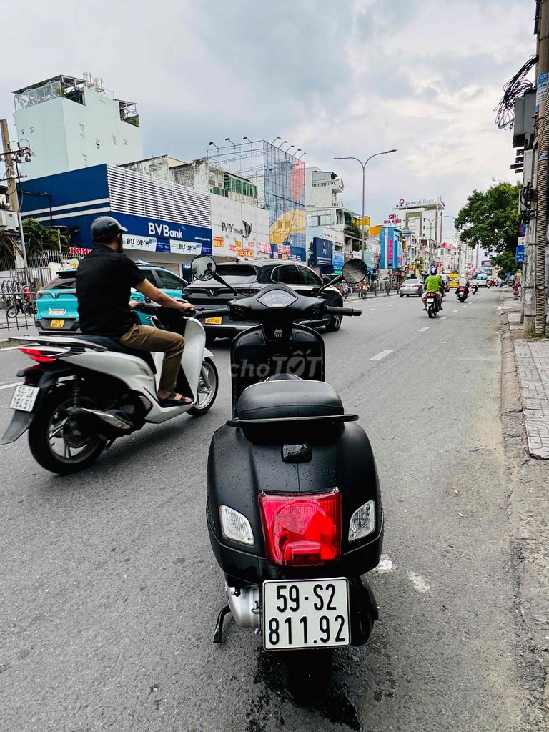 Vespa GTS 2018 Iget Abs  đen nhám chính chủ Tphcm