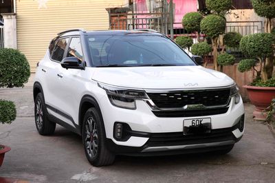 Kia Seltos 1.4 turbo prenium 51.000km Trắng