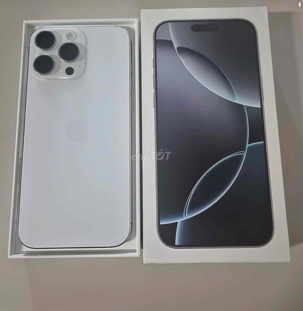 Apple iPhone 16 Pro Max 256GB Bạc. Mua bán Điện thoại tại Huyện Vũng Liêm Vĩnh Long được đăng bởi Yon Yon hình 1