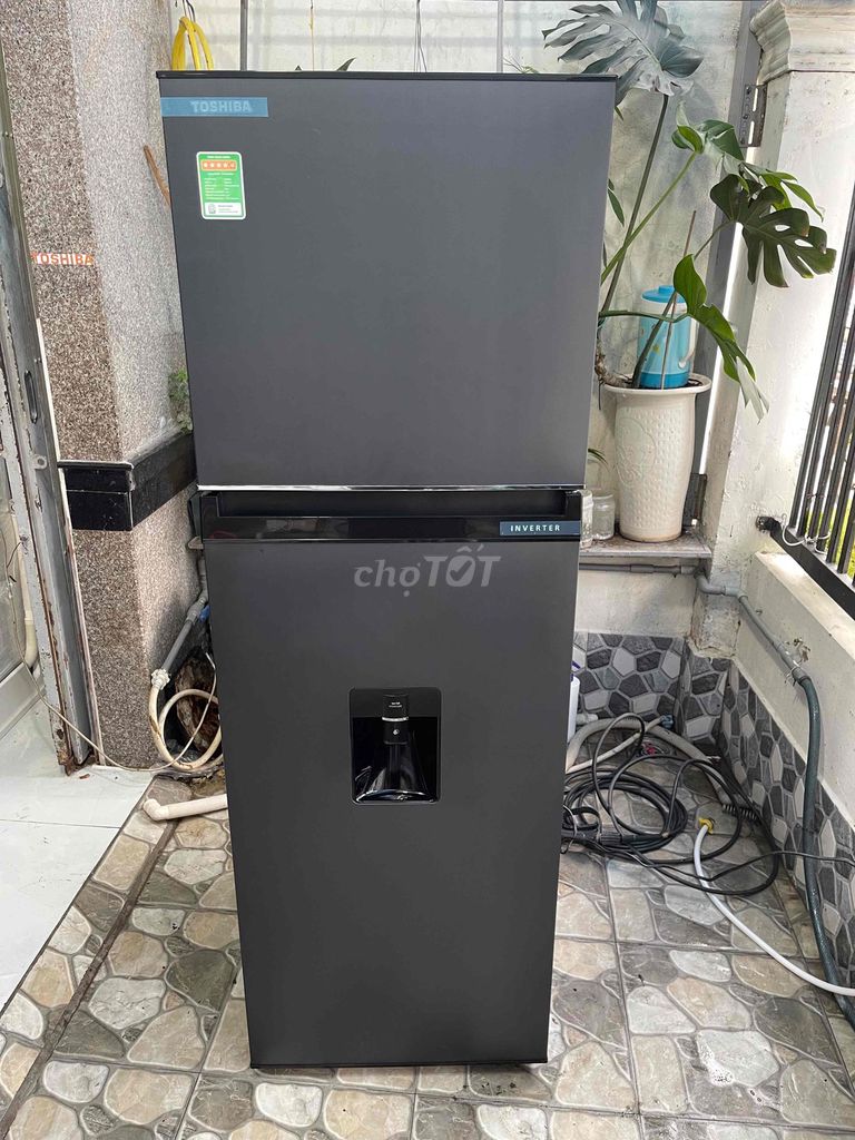 Tủ lạnh Toshiba Inverter 250L Zin 100% Mới 98%. Mua bán Tủ lạnh tại Quận Ninh Kiều Cần Thơ được đăng bởi Nguyễn Hưng hình 1