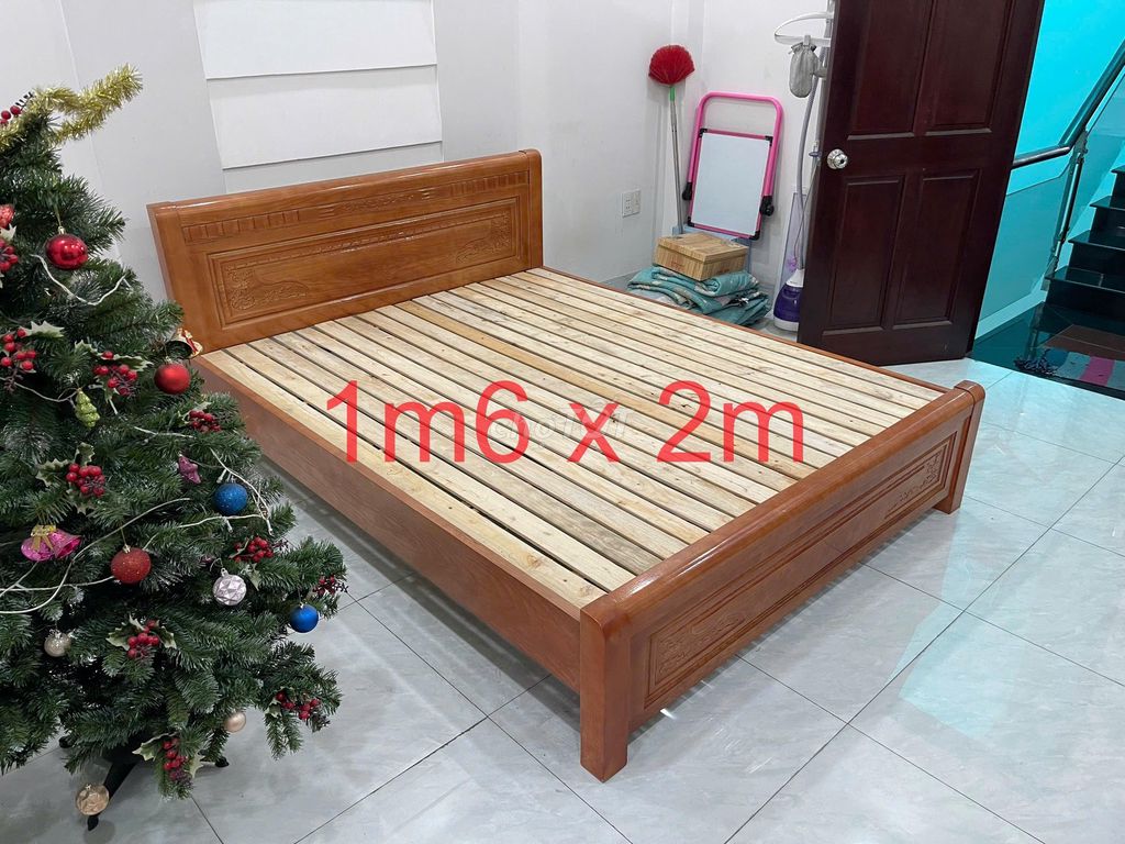 Giường ngủ Gỗ tự nhiên 1m6 x 2m Rất mới. Mua bán Giường, chăn ga gối nệm tại Quận Tân Phú Tp Hồ Chí Minh được đăng bởi Trần Quốc Thái hình 1