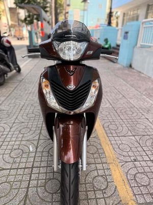 Honda SH150 2011 Nâu 30000 km. Mua bán Xe máy tại Quận 10 Tp Hồ Chí Minh được đăng bởi Giang Lê hình 1