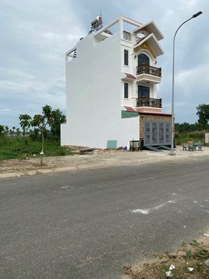 Bán gấp nền đất 80m2 gần chợ Đệm kếtnối Nguyễn Cửu Phú về Bình Tân 15p. Mua bán đất tại Huyện Bến Lức Long An được đăng bởi Trọng Nhân