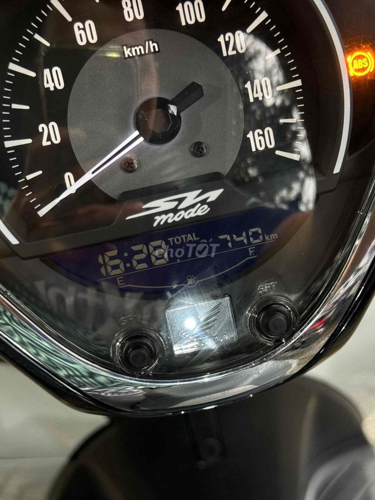 Honda SH Mode 2025 Xám xi măng 700 km. Mua bán Xe máy tại Thành phố Buôn Ma Thuột Đắk Lắk được đăng bởi Ngô quốc Việt  hình 6