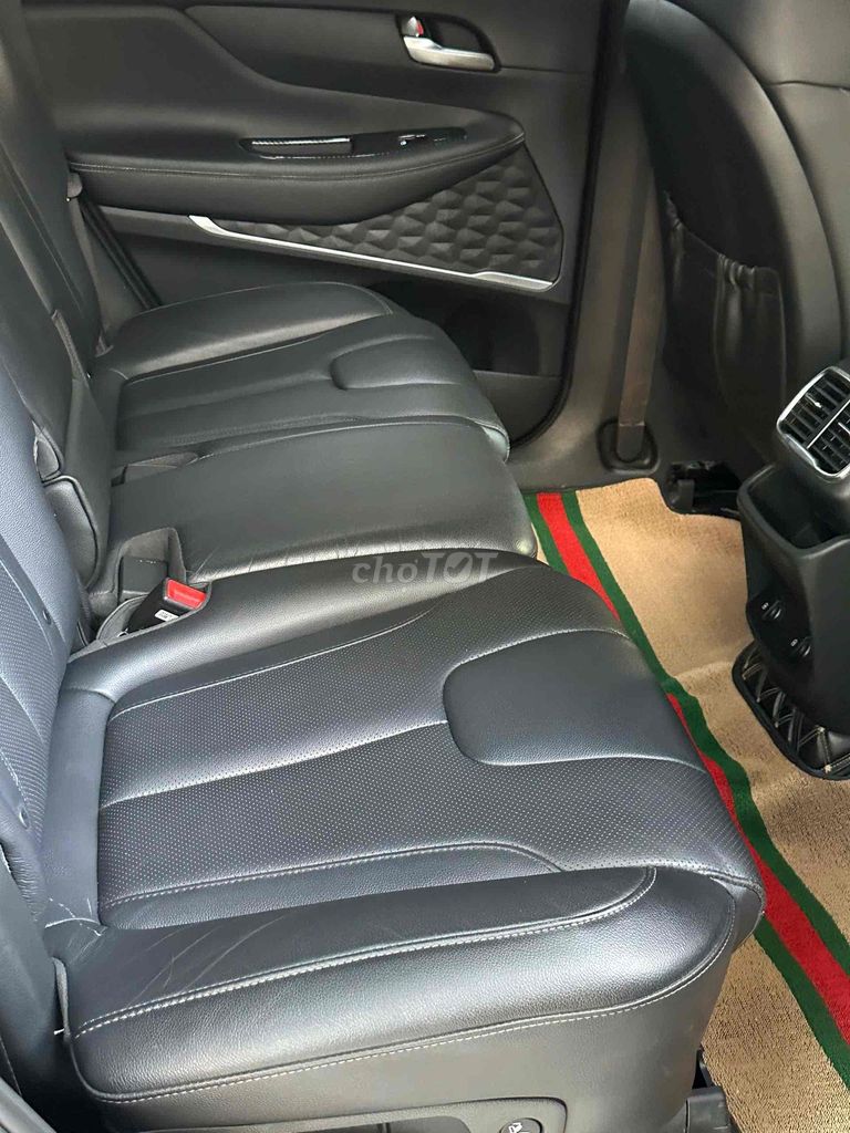 Hyundai Santafe 2.2D tiêu chuẩn sx 2021 siêu đẹp. Mua bán Ô tô tại Quận Cầu Giấy Hà Nội được đăng bởi Cao Quý hình 18