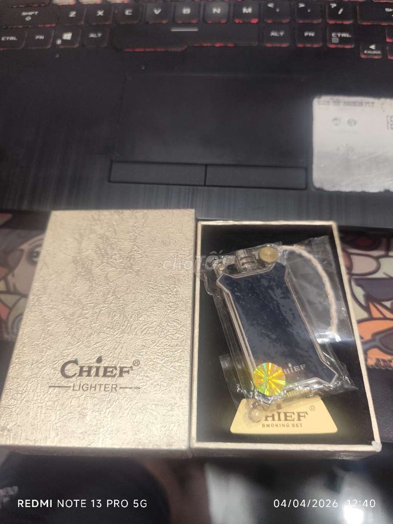 Bật lửa Chief Cối xăng đá Đen Mới. Mua bán Đồ sưu tầm, đồ cổ tại Quận 5 Tp Hồ Chí Minh được đăng bởi Hoàng Khôi Lê Phạm hình 1
