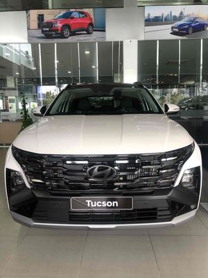 Hyundai Tucson 1.6 Turbo Trắng Tự động