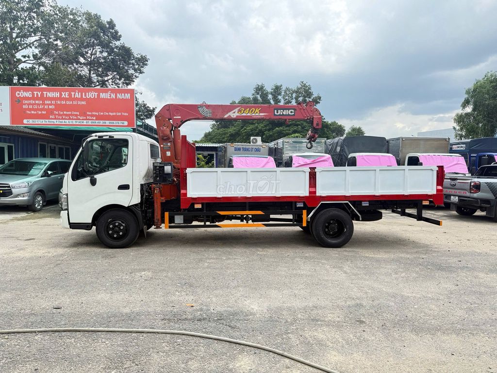 HINO 5 Tấn Gắn Cẩu Unic Nhật Bản 3 Tấn Thùng 5 Mét. Mua bán Xe tải, xe ben tại Quận 12 Tp Hồ Chí Minh được đăng bởi XE TẢI LƯỚT MIỀN NAM  hình 7