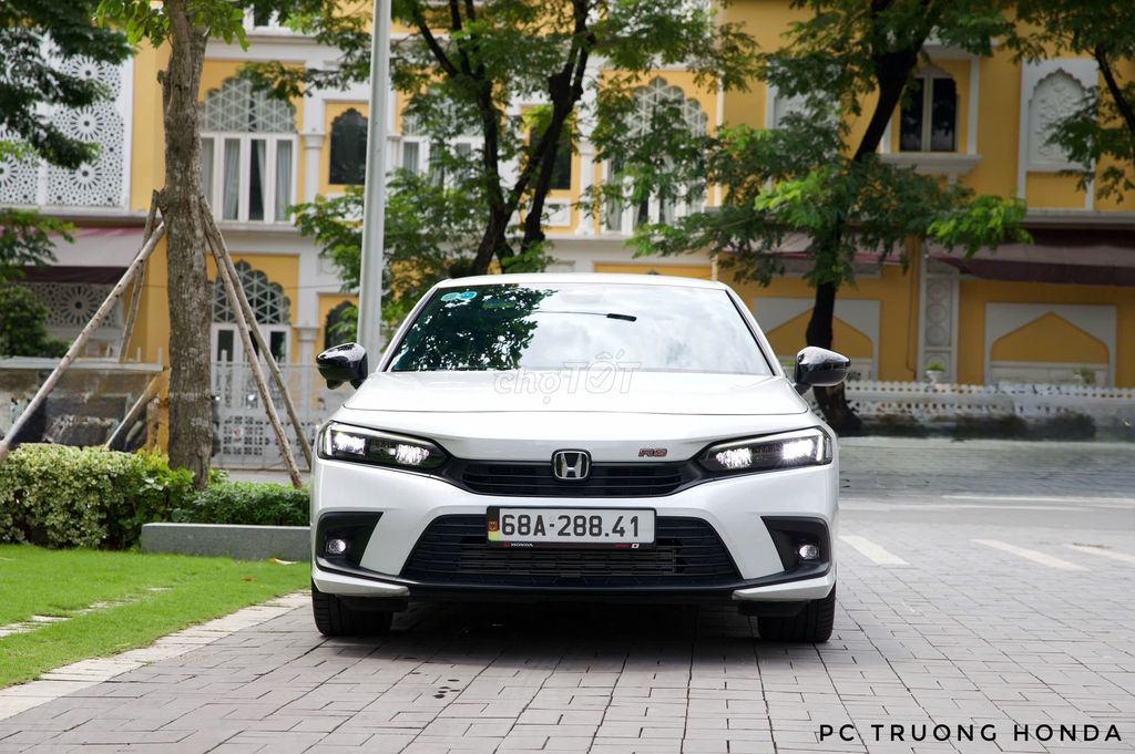 CIVIC RS SENSING 2023, 15.000KM, SƠN ZIN NGUYÊN XE