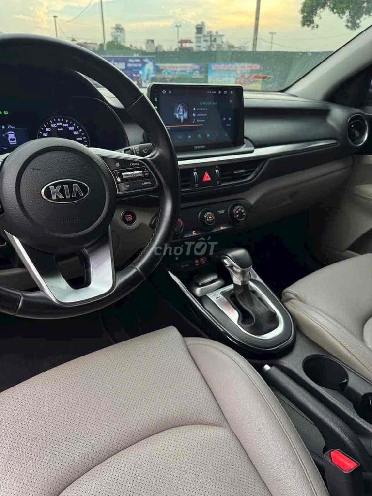 Kia Cerato 2019 1.6 AT Deluxe - 69000 km. Mua bán Ô tô tại Quận Long Biên Hà Nội được đăng bởi Đào Việt Phương hình 8