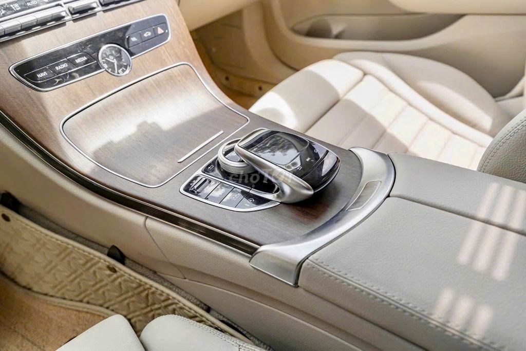 Mercedes C200 Exclusive 2019 - sang trọng lịch lãm. Mua bán Ô tô tại Quận Gò Vấp Tp Hồ Chí Minh được đăng bởi Trường Nguyễn Xe Sang hình 14