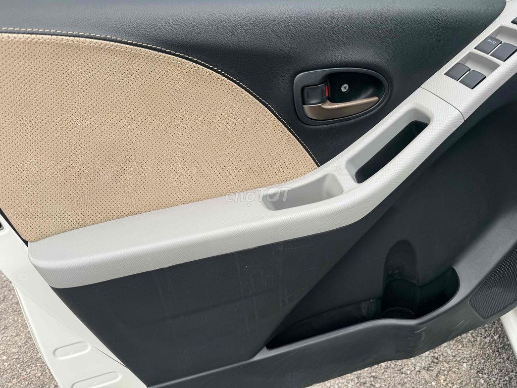 Toyota Yaris 2010 Trắng. Mua bán Ô tô tại Quận Hà Đông Hà Nội được đăng bởi Hiệp Xoăn Hà Đông hình 12