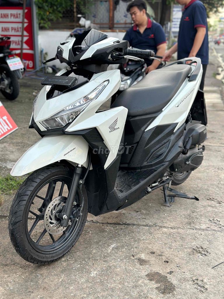 Var 2017 Zin còn sổ, Bao hồ sơ. Mua bán Xe máy tại Thành phố Thuận An Bình Dương được đăng bởi Quân Anh Phạm hình 1
