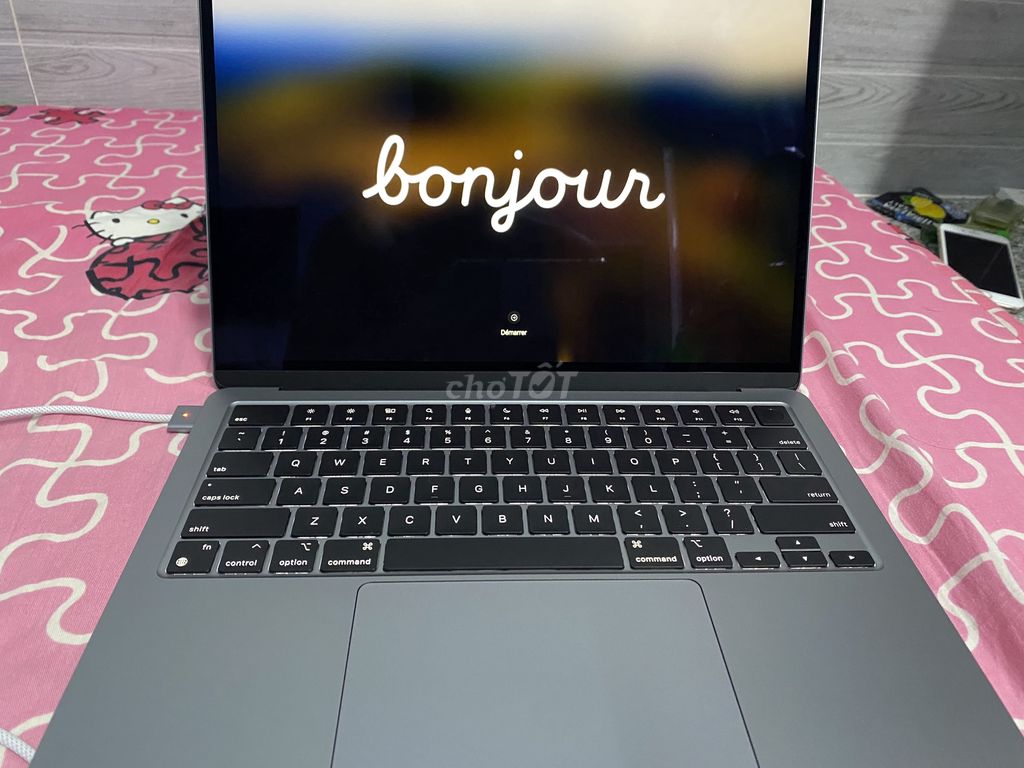 Bán MacBook Air M2 8GB/256GB mới 20 ngày màu xám