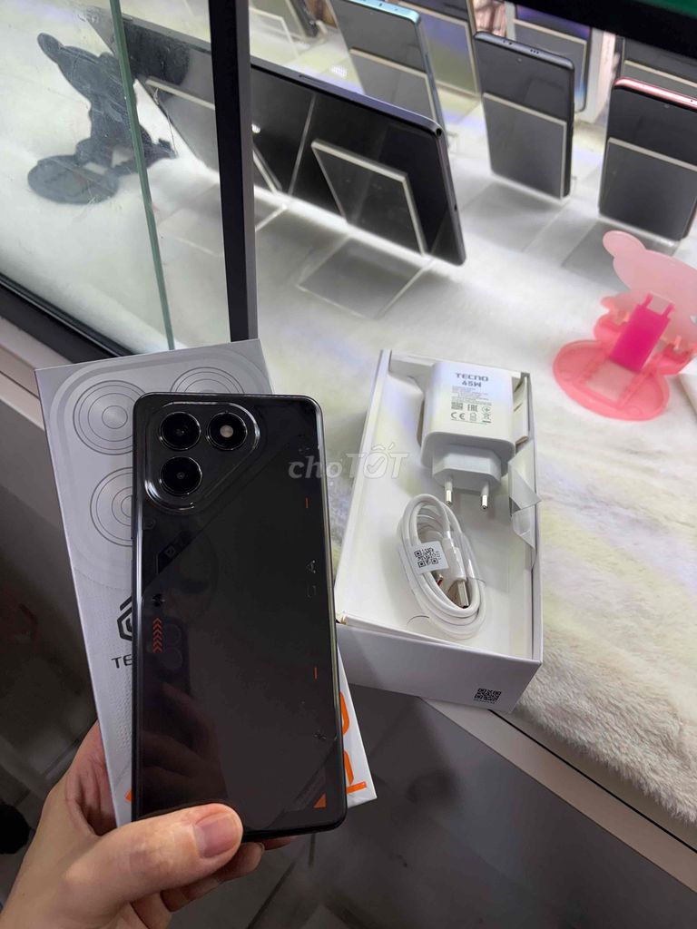 TECNO POVA 7 8GB/128GB Đen. Mua bán Điện thoại tại Quận Bình Tân Tp Hồ Chí Minh được đăng bởi hồ thị thu huyền hình 1