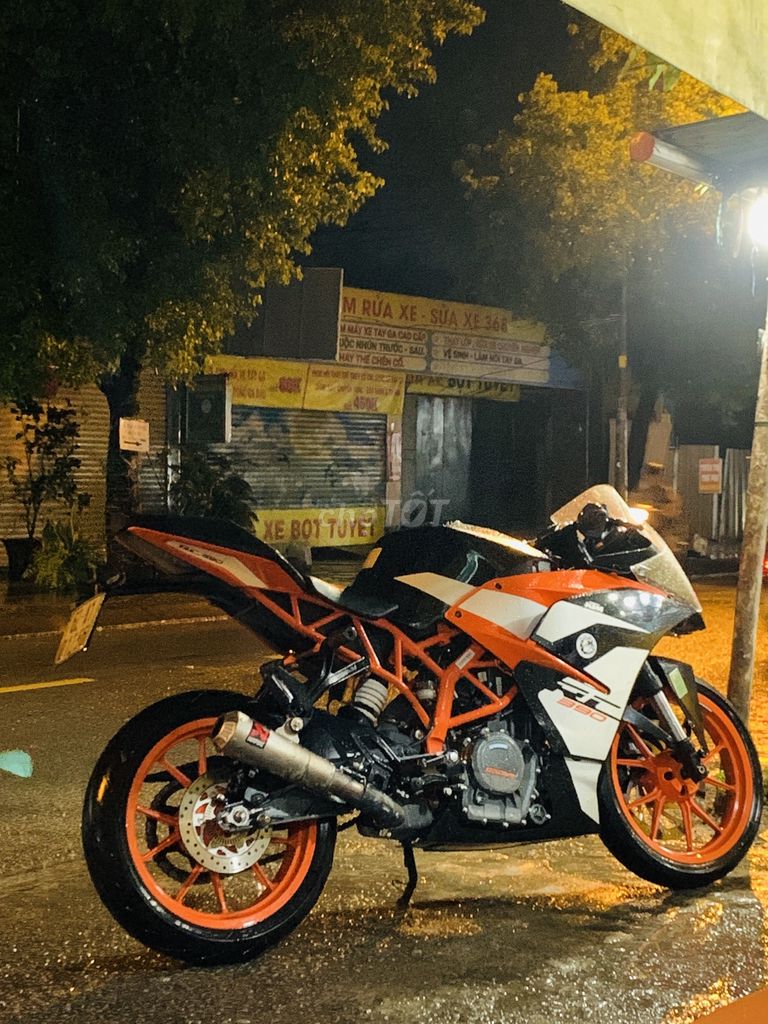 KTM RC390 2021 Cam Đen Trắng 35000 km. Mua bán Xe máy tại Quận Gò Vấp Tp Hồ Chí Minh được đăng bởi cuong ho hình 4