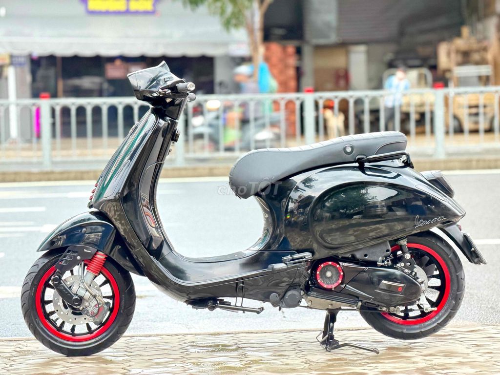 Piaggio Sprint 150 куб. см 2016, черный, полный крой, суперкенг