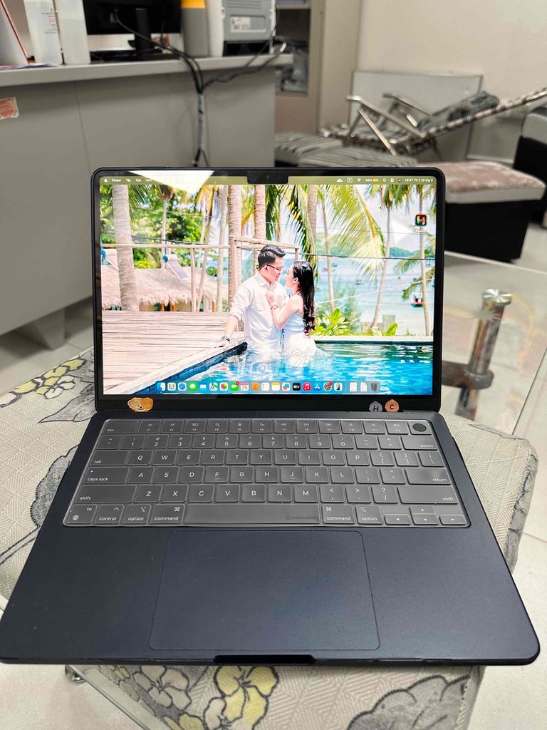 Apple MacBook Air M2 8GB/256GB midnight. Mua bán Laptop tại Quận Ninh Kiều Cần Thơ được đăng bởi Hải hình 1