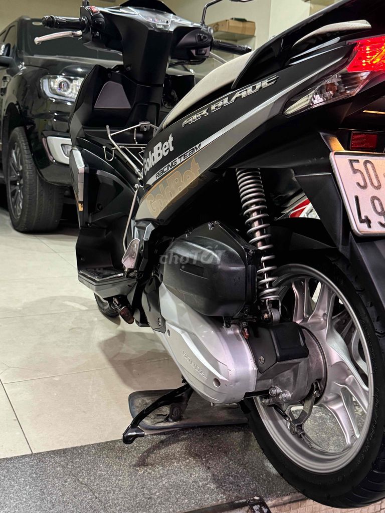 BÁN AIRBLADE PBĐB Fi 125/T12.2017 TRÙM MỀN,BSTP. Mua bán Xe máy tại Quận 3 Tp Hồ Chí Minh được đăng bởi Bích Chi hình 7