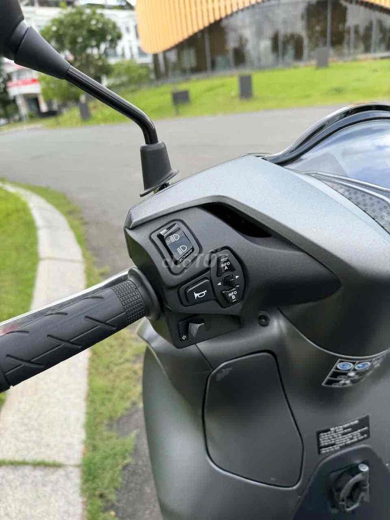 SH 350i 2026 Xám 6000 km bstp chính chủ