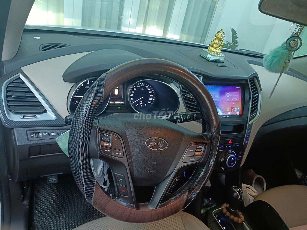 Hyundai Santa Fe 2016 2.4L 4WD - 156658 km. Mua bán Ô tô tại Thành phố Thủ Dầu Một Bình Dương được đăng bởi PHONG PHU CONG TY hình 6
