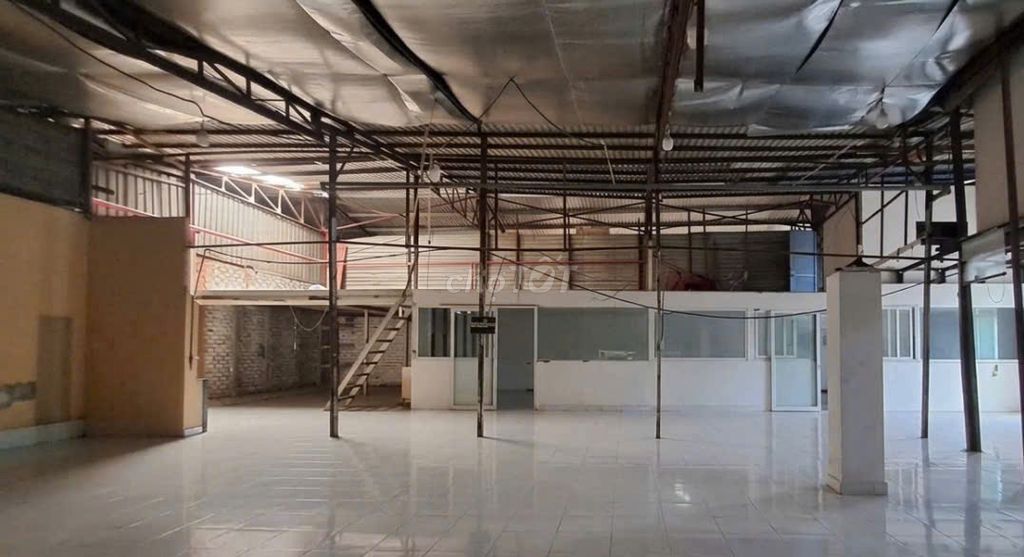 KHO MỚI 400M² TÂN QUY – QUẬN 7 | 350M² TRỆT + 50M² GÁC | 35TR/THÁNG