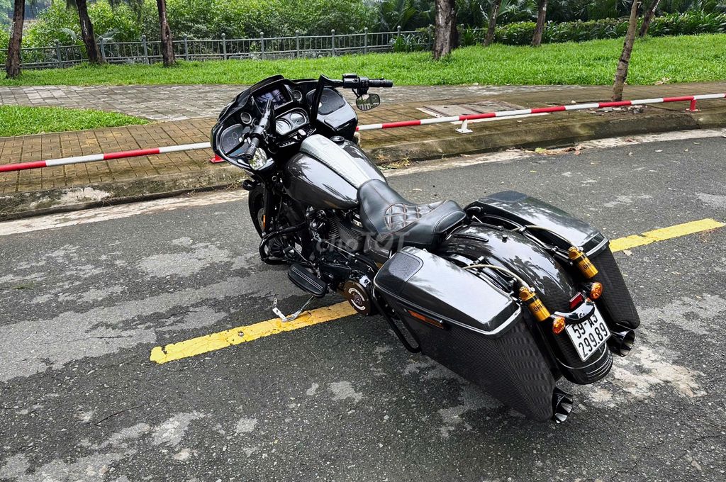 ___HARLEY Road Glide 128Ci 2021 Sp___. Mua bán Xe máy tại Quận Tân Bình Tp Hồ Chí Minh được đăng bởi Nguyễn Đình Quang Duy  hình 2