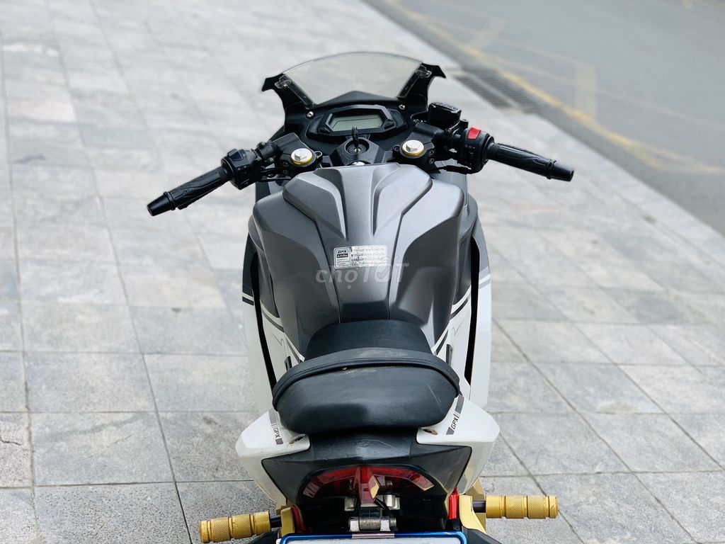 GPX DEMON 150 MÀU XÁM TRẮNG XE ZIN CHẤT CHẠY BỐC.. Mua bán Xe máy tại Quận Hai Bà Trưng Hà Nội được đăng bởi A.SỰ hình 3