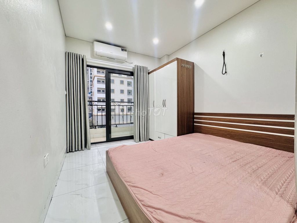 Cho thuê phòng trọ 5tr6 Hoàng Đạo Thành, có nội thất
