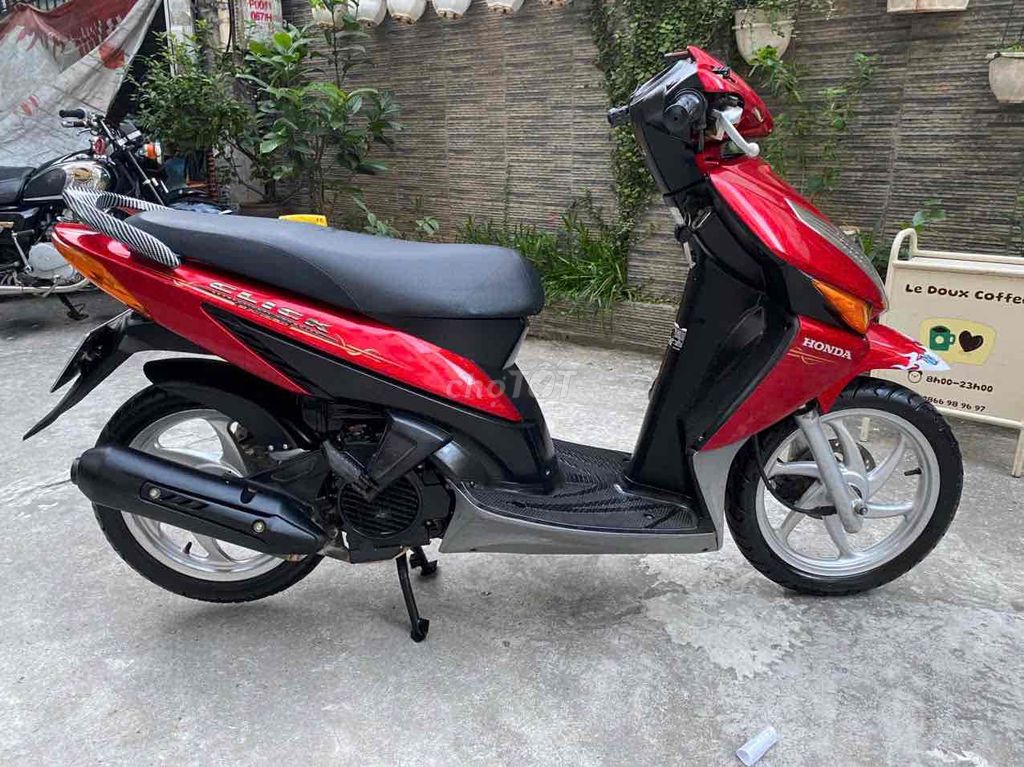 Honda Click 2011 110cc Đỏ. Mua bán Xe máy tại Quận Cầu Giấy Hà Nội được đăng bởi Anh Khoa hình 5