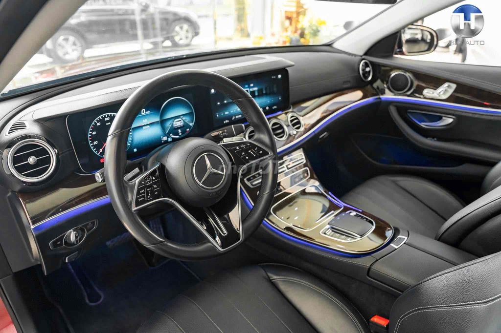 Mercedes Benz E200 Exclusive sx 2011  cực đẹp. Mua bán Ô tô tại Quận Long Biên Hà Nội được đăng bởi H3T Auto Việt Nam hình 4