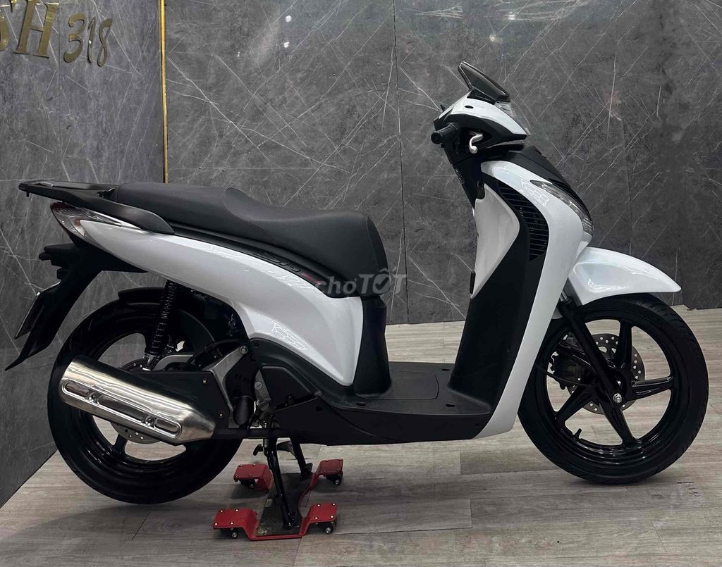Honda SH Italy 2010 150i SM103