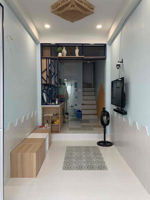 Cho thuê căn nhà nhỏ đường Trần Quang Khải, Tân Định -Q1, có nội thất