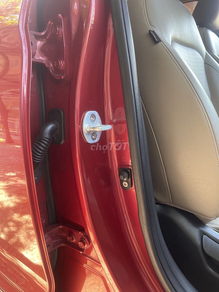 Hyundai Elantra 2018 1.6 AT - 41728 km. Mua bán Ô tô tại Huyện Vĩnh Linh Quảng Trị được đăng bởi Trung Phan hình 9