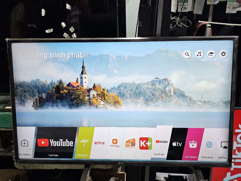 Smart Tivi LG 4K UHD 43inch - 43"UK6540. Viền Nhôm