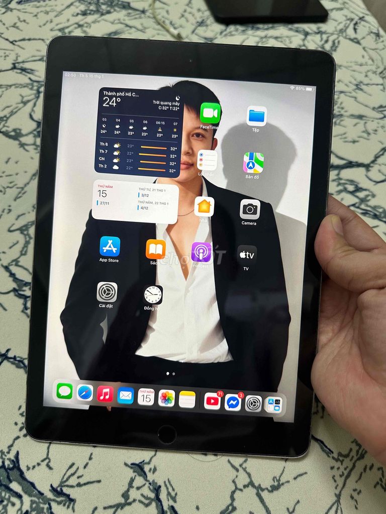Apple iPad Air 2 16GB 4G Xám. Mua bán Máy tính bảng tại Quận Tân Phú Tp Hồ Chí Minh được đăng bởi Hưng Thanh Phan hình 1