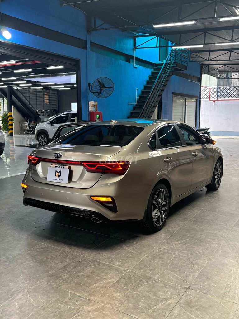 Kia Cerato 2019 1.6 AT Luxury - 21000 km. Mua bán Ô tô tại Huyện Hóc Môn Tp Hồ Chí Minh được đăng bởi Nguyễn Hảo Trung hình 4