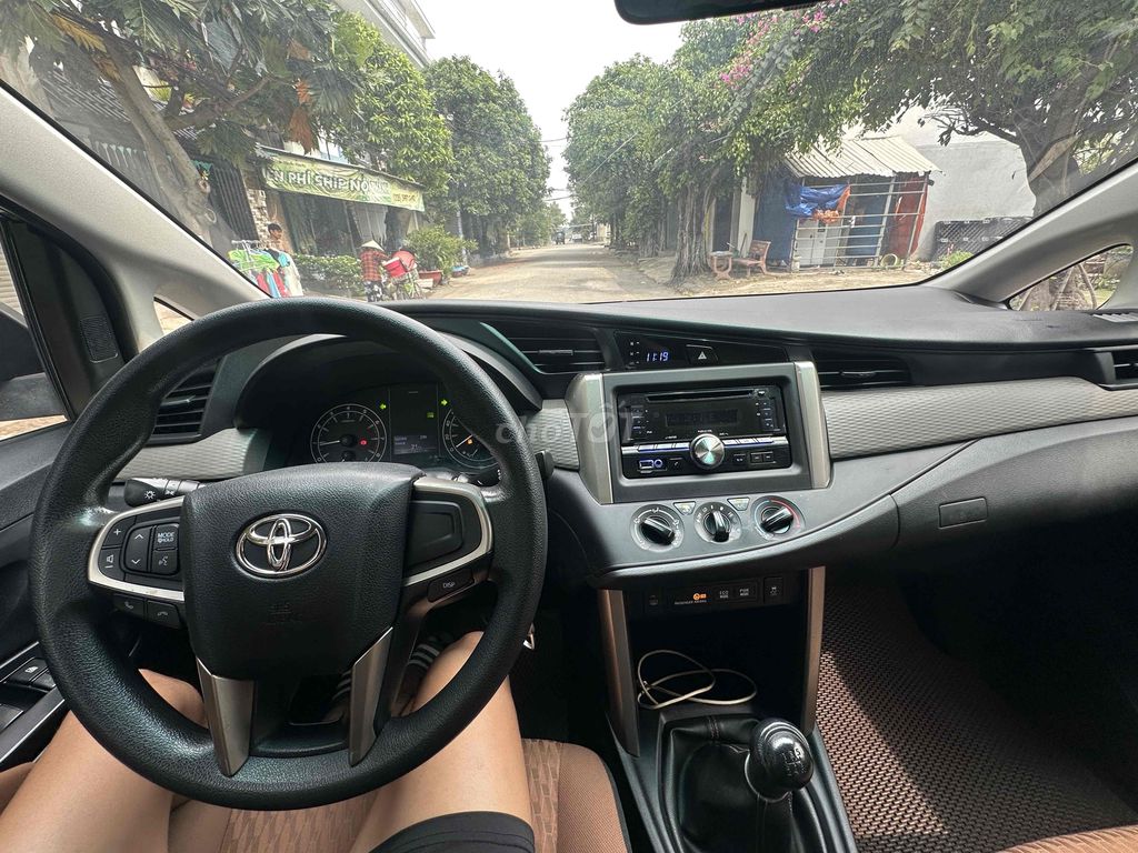 Toyota Innova 2020 2.0E - 80000 km